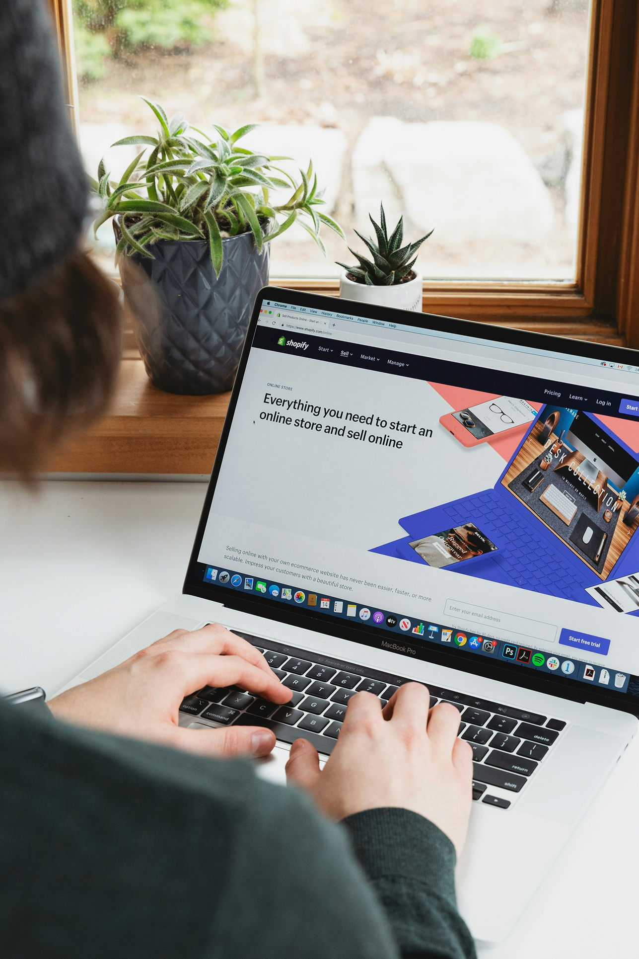 E-commerce UI Design: Conversion-Boosting Product Pages & Checkout Tips